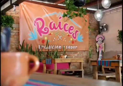 Interior del comedor de Raíces